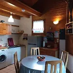 Дом отдыха Chaleureux Des Brocards Aux Pieds Des Sapins 3 Etoiles