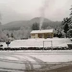 Дом отдыха Chaleureux Des Brocards Aux Pieds Des Sapins 3 Etoiles *