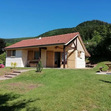 Сasa de vacaciones Chaleureux Des Brocards Aux Pieds Des Sapins 3 étoiles Allarmont