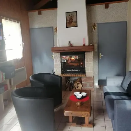 Сasa de vacaciones Chaleureux Des Brocards Aux Pieds Des Sapins 3 étoiles